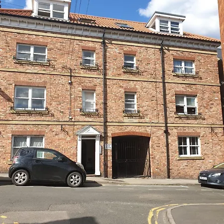 Flamingo - Two-bed With Seaview , Great Location * Σκάρμπορο