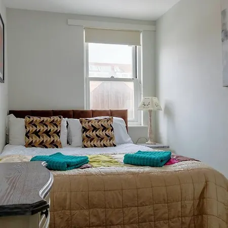 Flamingo - Two-bed With Seaview , Great Location *