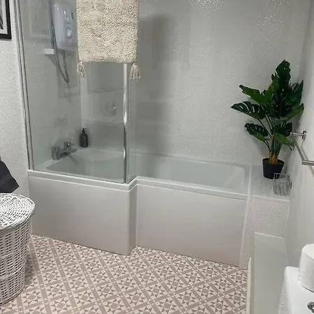 Διαμέρισμα Flamingo - Two-bed With Seaview , Great Location *