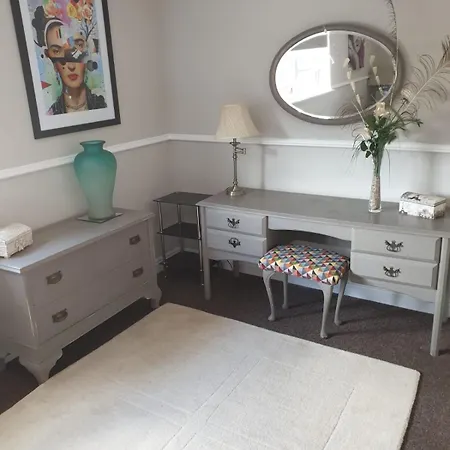 Lägenhet Flamingo - Two-bed With Seaview , Great Location