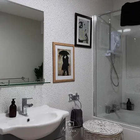Flamingo - Two-bed With Seaview , Great Location Daire Scarborough